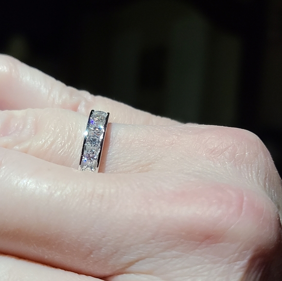 14K White Gold 1 Carat Diamond Anniversary Band - Picture 6 of 9